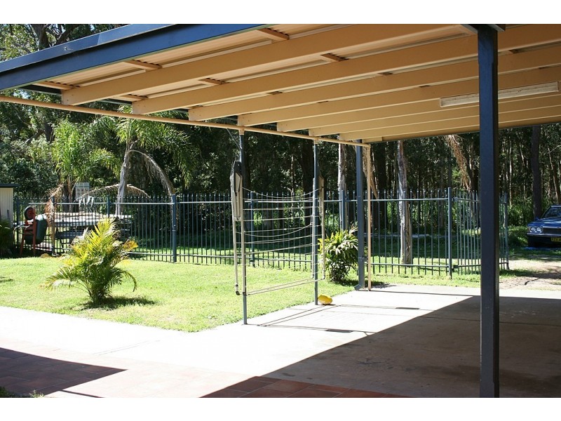 42 Albatross Ave, Hawks Nest NSW 2324