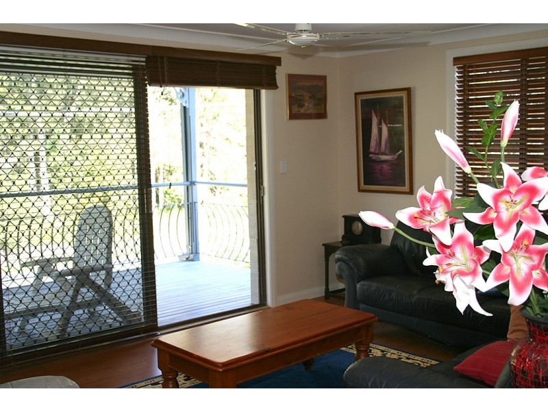 42 Albatross Ave, Hawks Nest NSW 2324