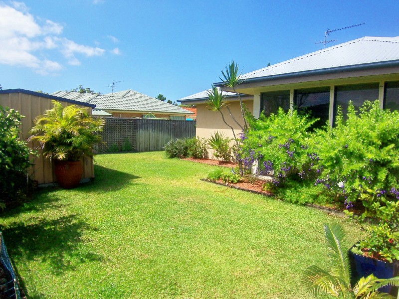 19 Dunshea Avenue, Tea Gardens NSW 2324