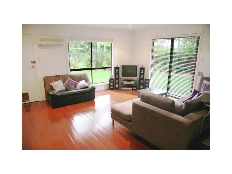 35 Albatross Ave, Hawks Nest NSW 2324