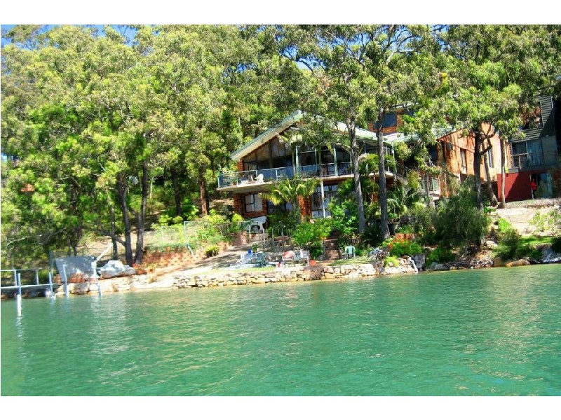 120 Cove Boulevard, North Arm Cove NSW 2324