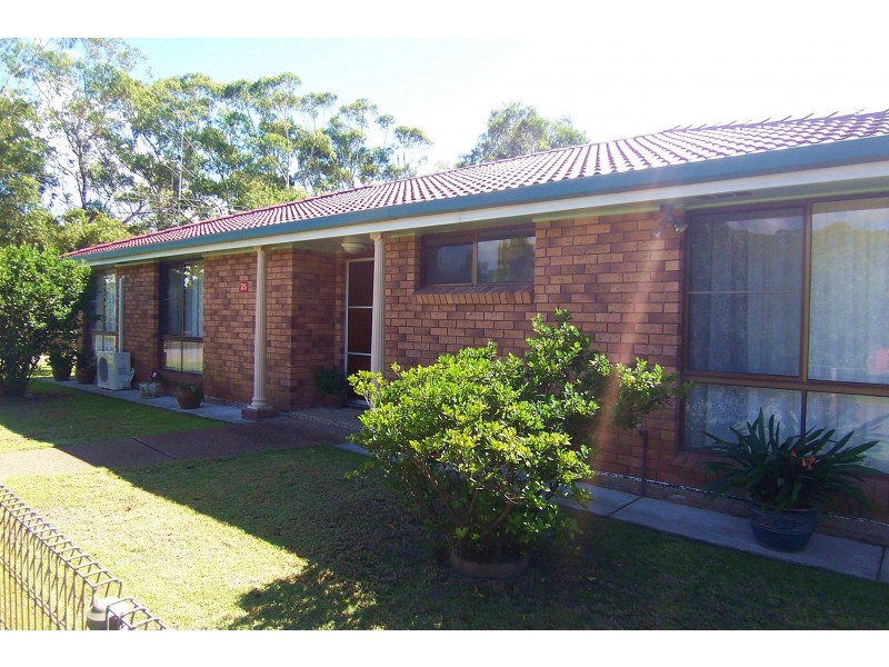 35 Mermaid Ave, Hawks Nest NSW 2324