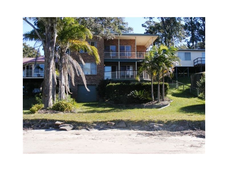 16 Merriwa Boulevarde, North Arm Cove NSW 2324