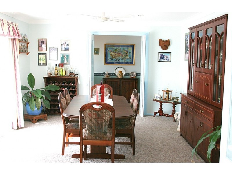 30 Budgeree St, Tea Gardens NSW 2324