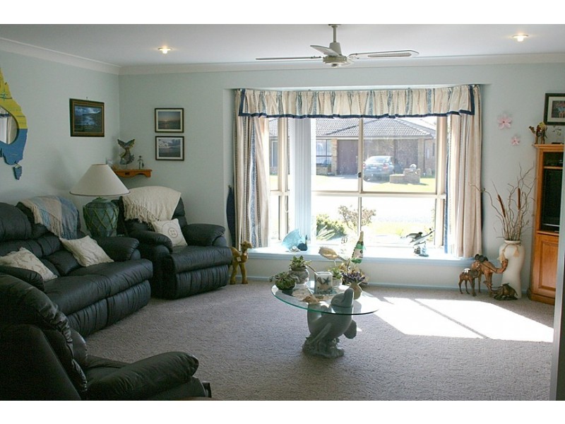 30 Budgeree St, Tea Gardens NSW 2324