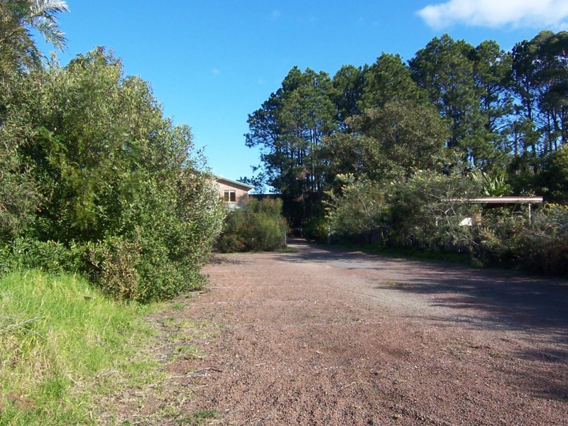 70 Coupland Ave, Tea Gardens NSW 2324