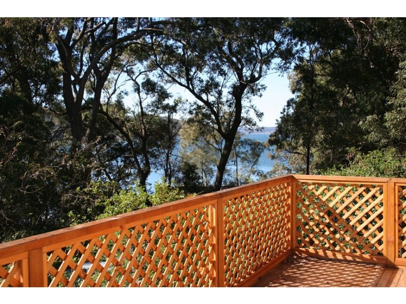 1 Barromee Way, North Arm Cove NSW 2324