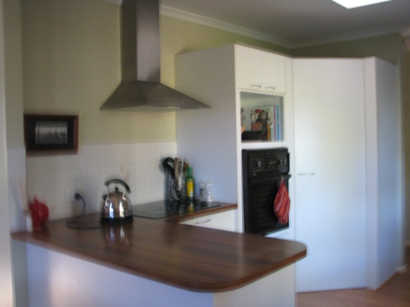 8 Suzen court, Mooloolah Valley QLD 4553