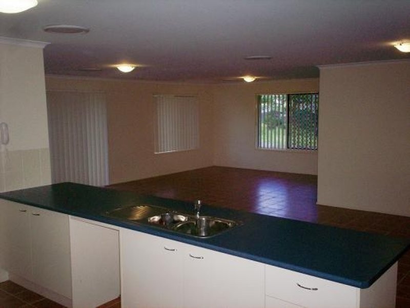 20 Comona Crt, Wulkuraka QLD 4305