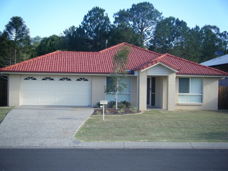 13 Maddock Ave, Mooloolah Valley QLD 4553
