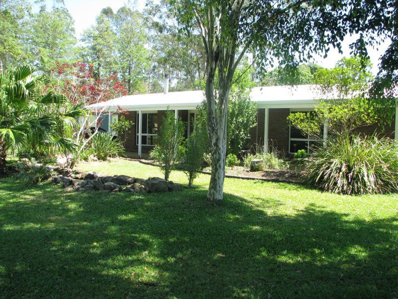 120 Old Gympie Rd, Mooloolah Valley QLD 4553