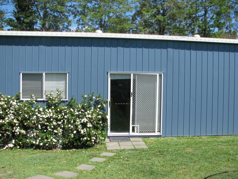 120 Old Gympie Rd, Mooloolah Valley QLD 4553