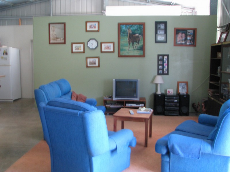 120 Old Gympie Rd, Mooloolah Valley QLD 4553