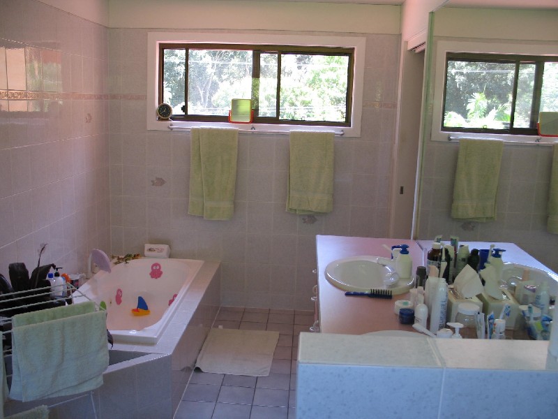 Diamond Valley QLD 4553