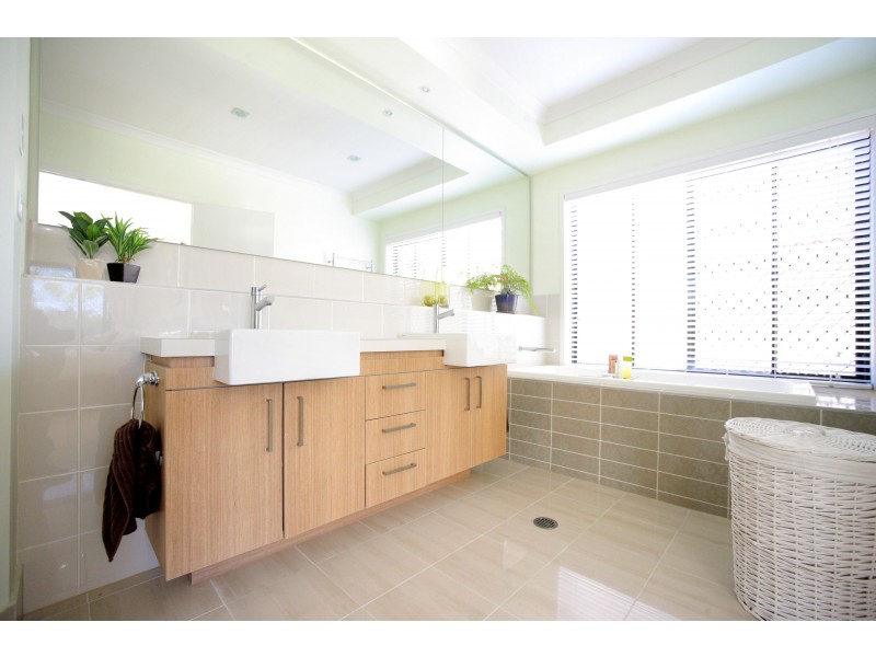 Mooloolah Valley QLD 4553