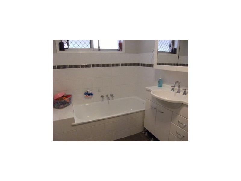 13  Pappas Way, Carrara QLD 4211