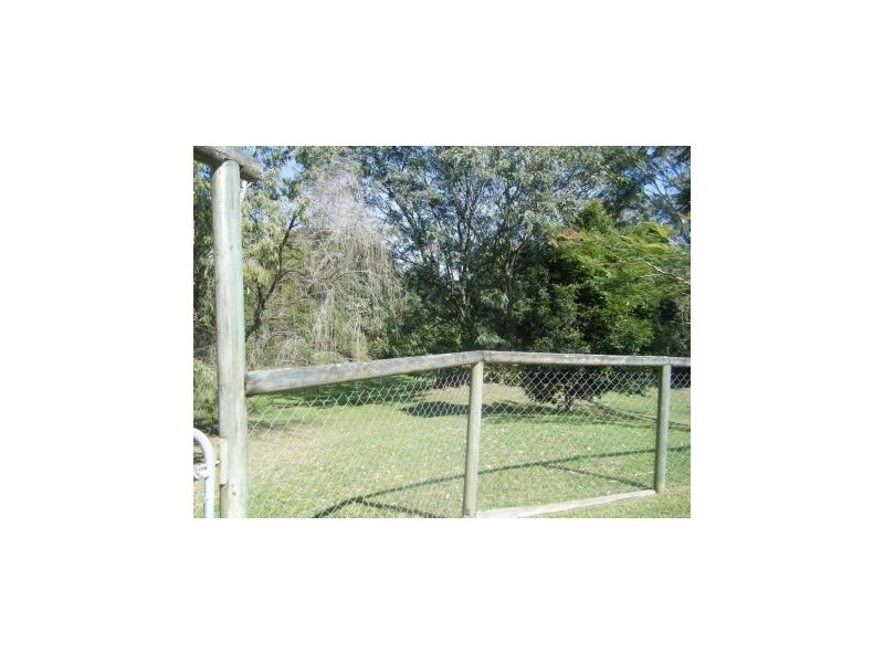 33 South River Drive, Mooloolah Valley QLD 4553