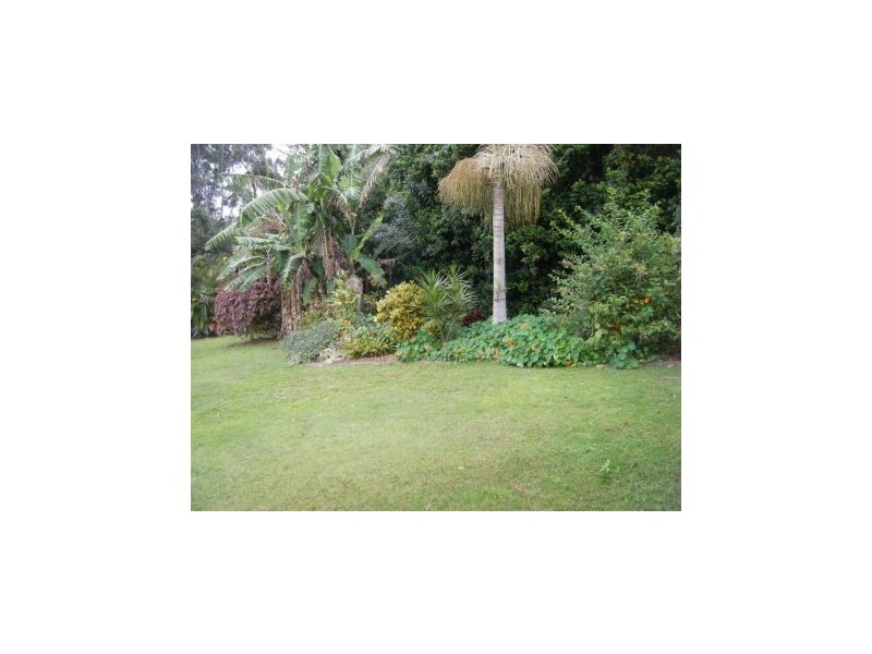 80 Kings Road, Glass House Mountains QLD 4518