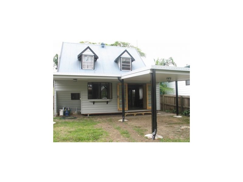 33 Paget Street, Mooloolah Valley QLD 4553