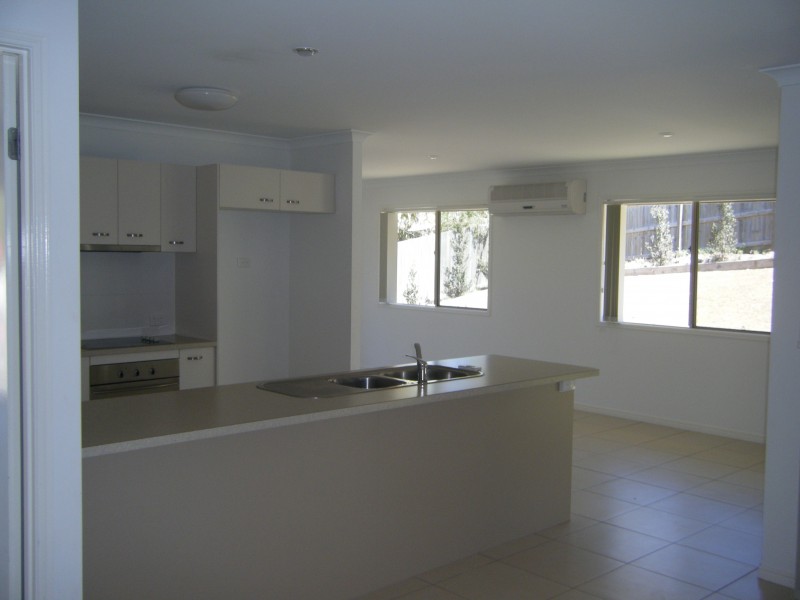 7 Treetop Court, Mooloolah Valley QLD 4553