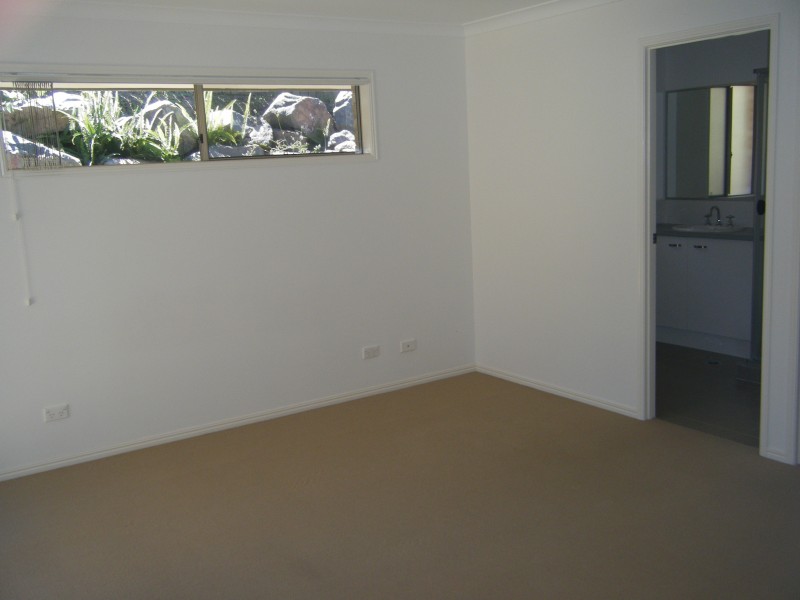 7 Treetop Court, Mooloolah Valley QLD 4553