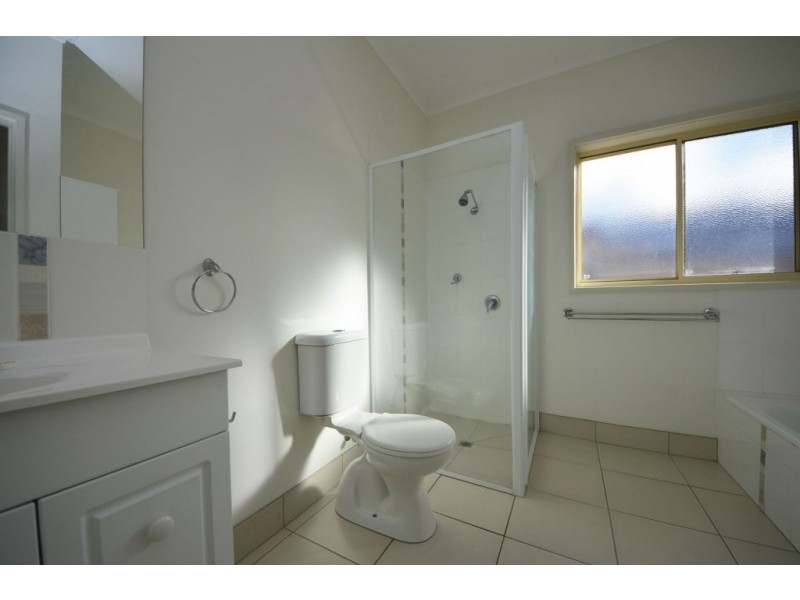 9 Coastal Court, Portland VIC 3305