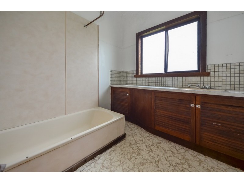21 Markham Street, Heywood VIC 3304