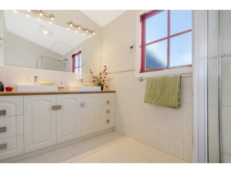 51 Barclay Street, Heywood VIC 3304