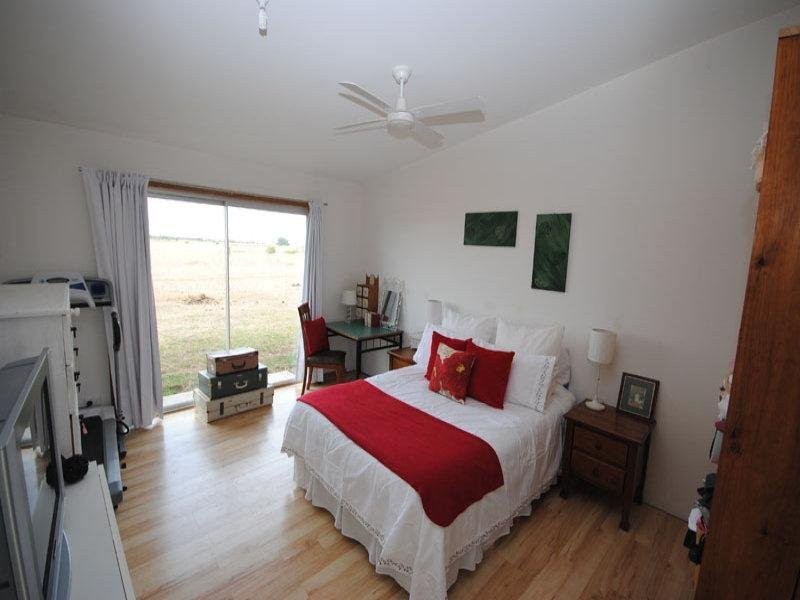 42 Snapper Point Road, Portland VIC 3305