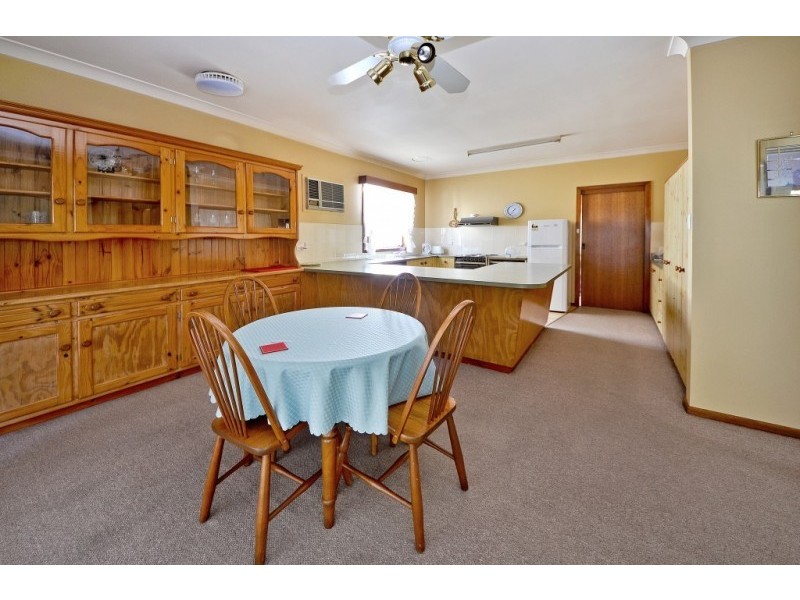 25 Bade Avenue, Portland VIC 3305