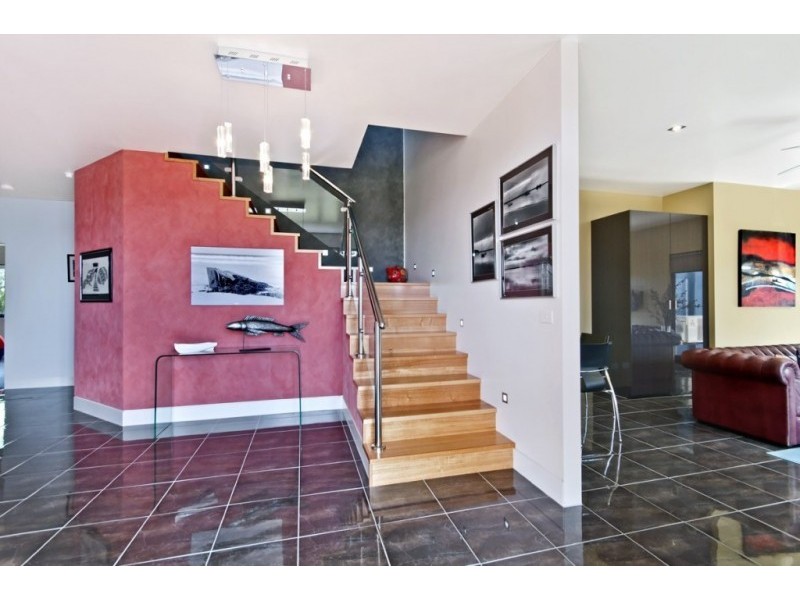 1 Laguna Court, Portland VIC 3305