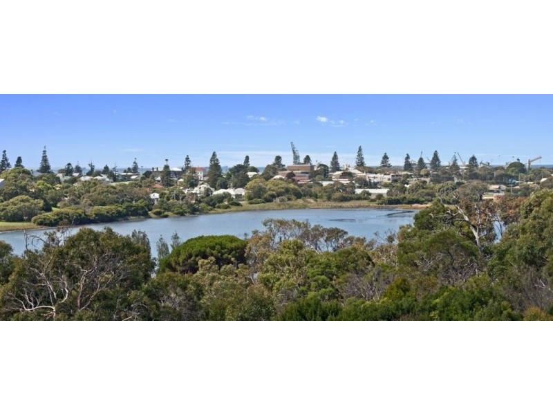 1 Laguna Court, Portland VIC 3305