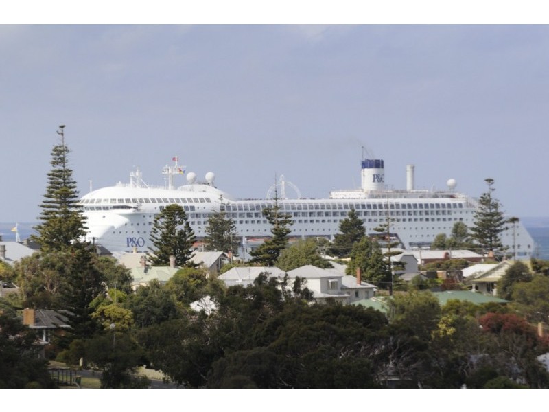 1 Laguna Court, Portland VIC 3305