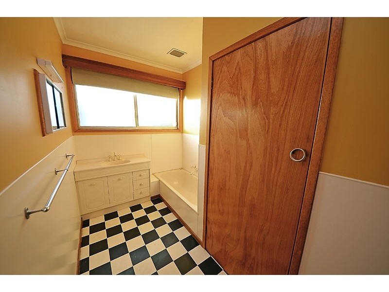 48 Waterford Avenue, Portland VIC 3305