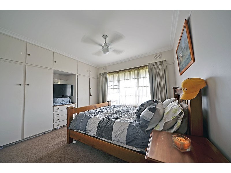 37 Lindsay Street, Heywood VIC 3304