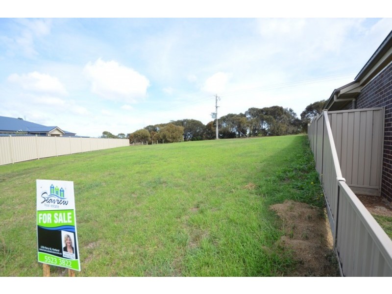 8 Neptune Avenue, Portland VIC 3305