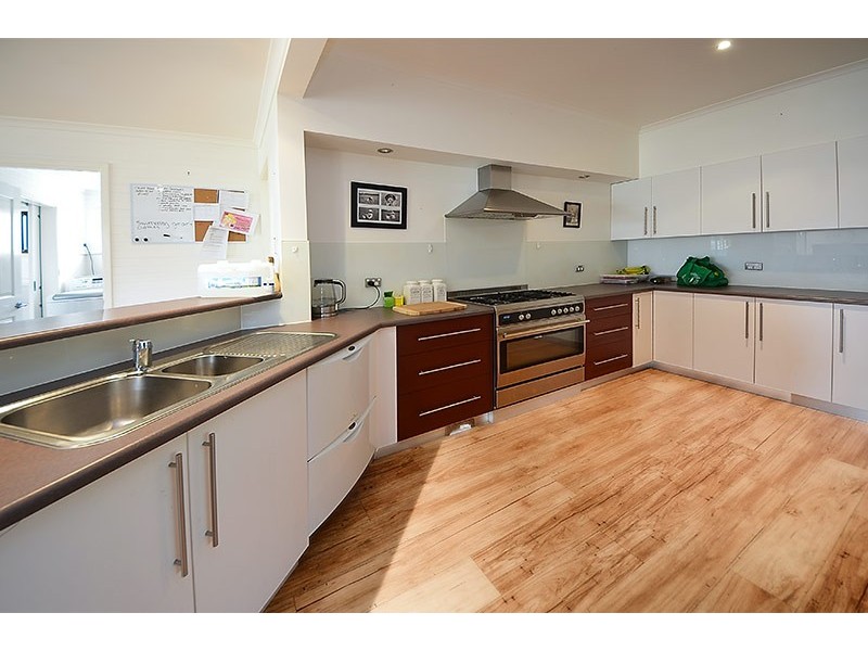 32 Waterford Avenue, Portland VIC 3305