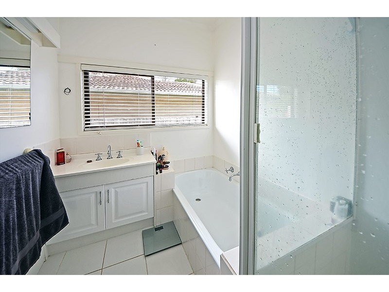 32 Waterford Avenue, Portland VIC 3305
