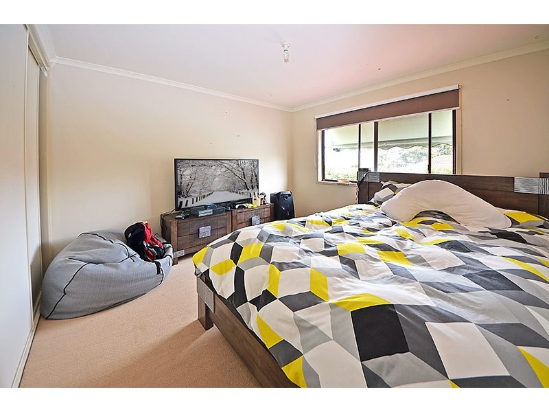 32 Waterford Avenue, Portland VIC 3305