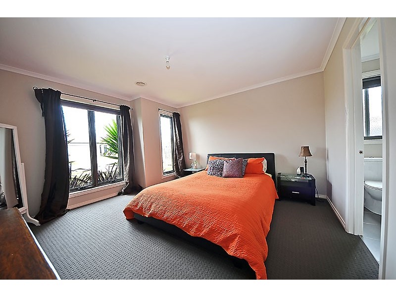 49 Madeira Close, Portland VIC 3305
