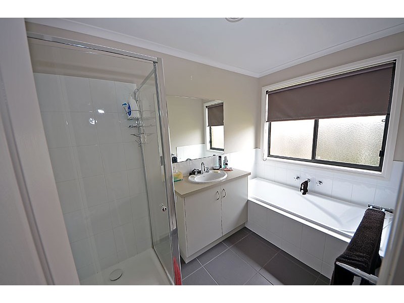 49 Madeira Close, Portland VIC 3305