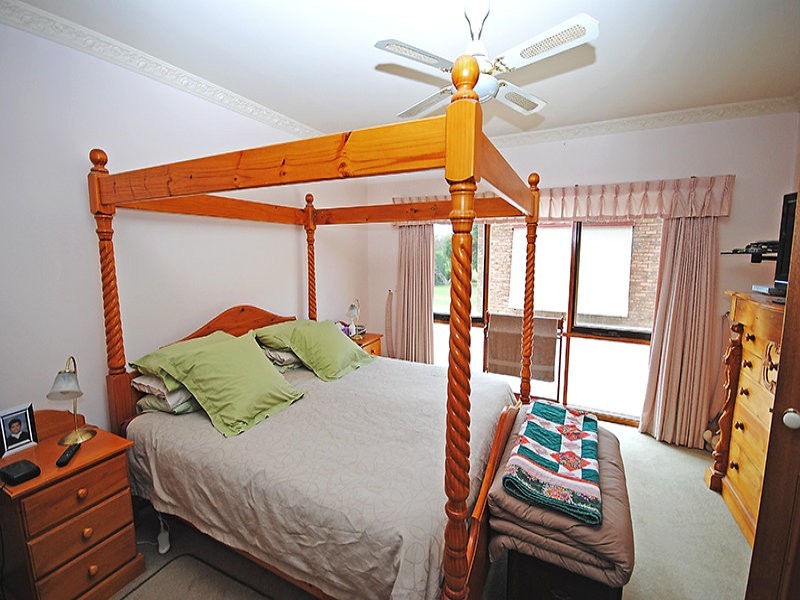 140 Princes Highway, Portland VIC 3305