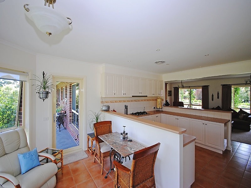 153 Caledonian Hill, Bolwarra VIC 3305