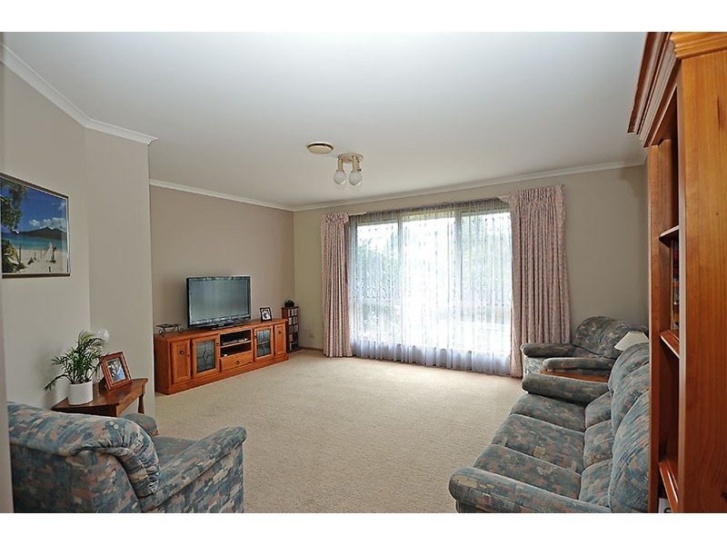 19 Burvilles Road, Portland VIC 3305