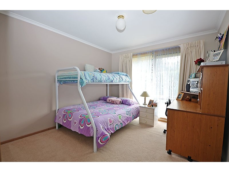 19 Burvilles Road, Portland VIC 3305