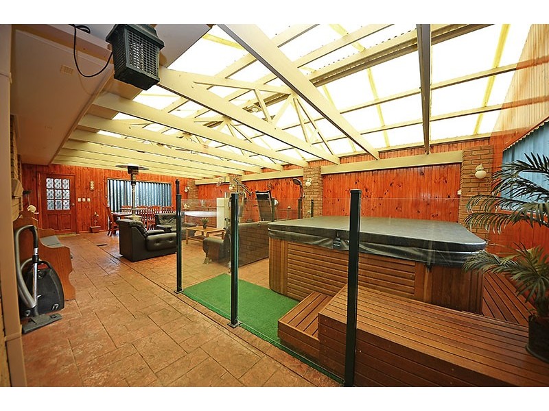 19 Burvilles Road, Portland VIC 3305