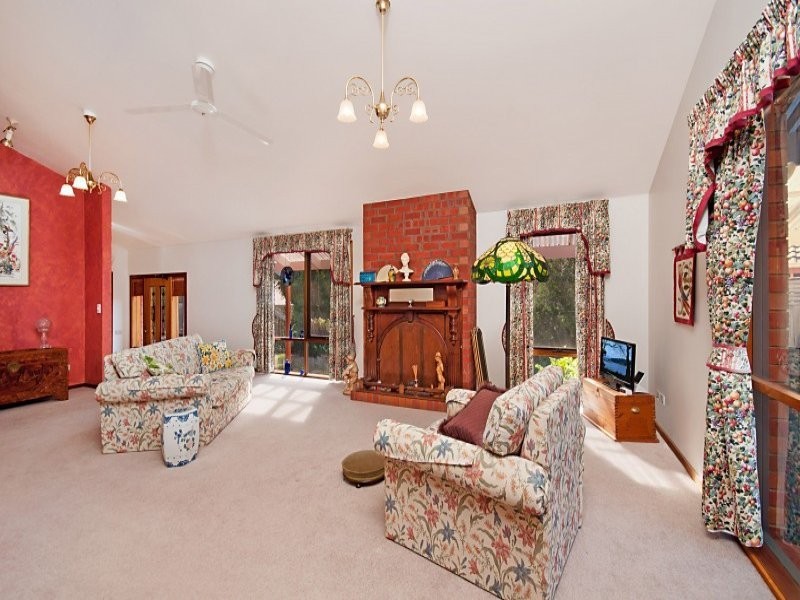8 Curragh Court, Portland VIC 3305