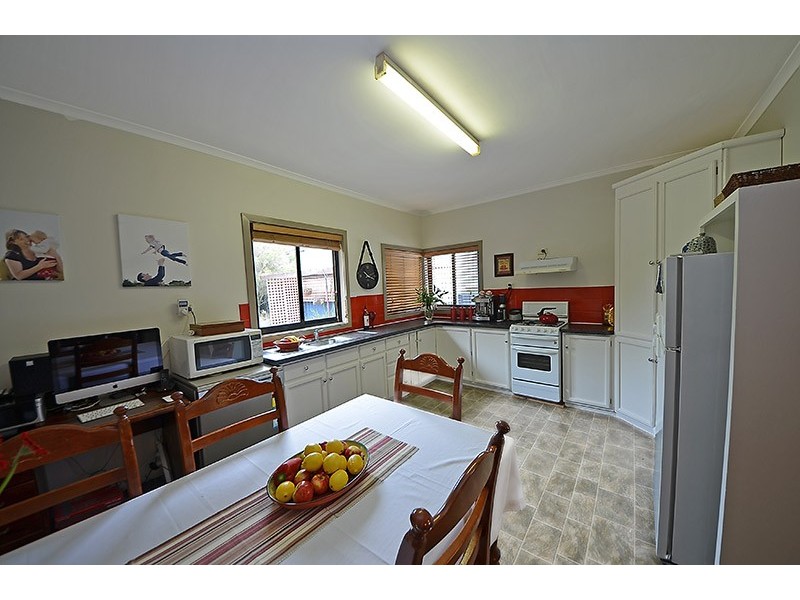 9 Poland Street, Portland VIC 3305