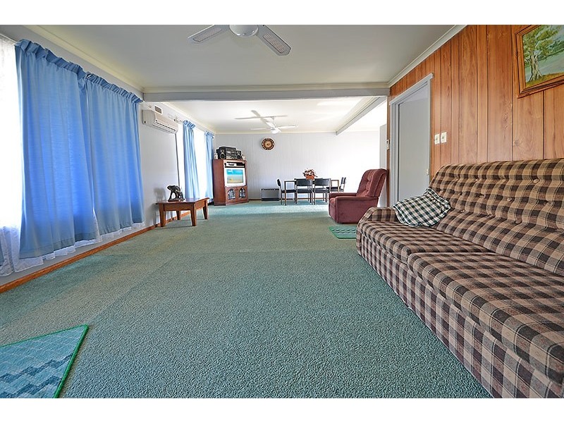 14 Neil Black Street East, Nelson VIC 3292