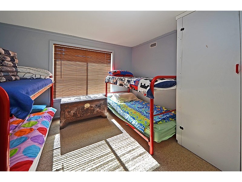 14 Neil Black Street East, Nelson VIC 3292